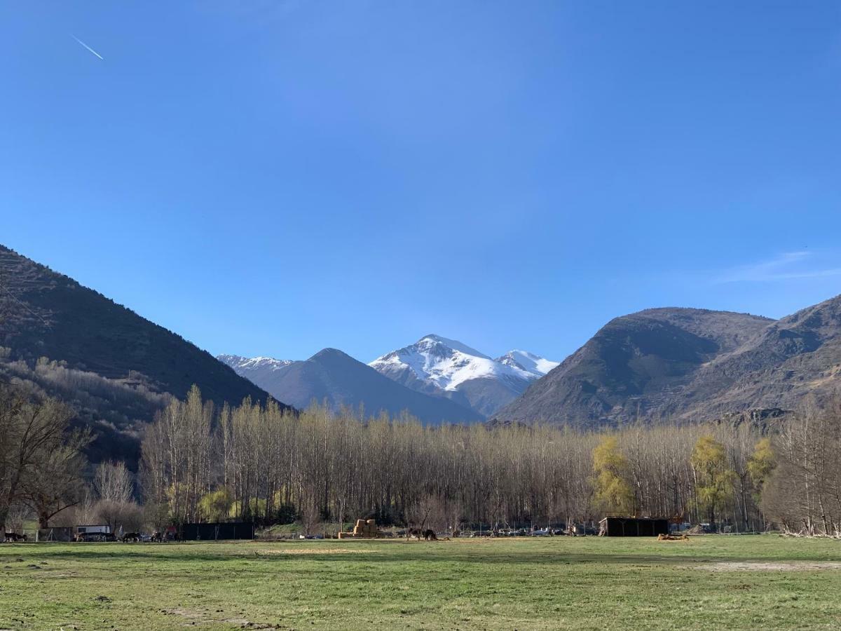 Les Ares Lägenhet Esterri d'Àneu Exteriör bild