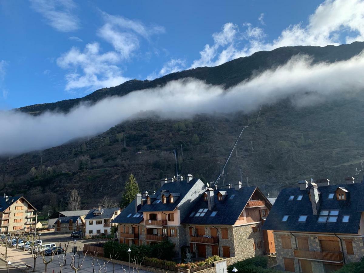Les Ares Lägenhet Esterri d'Àneu Exteriör bild